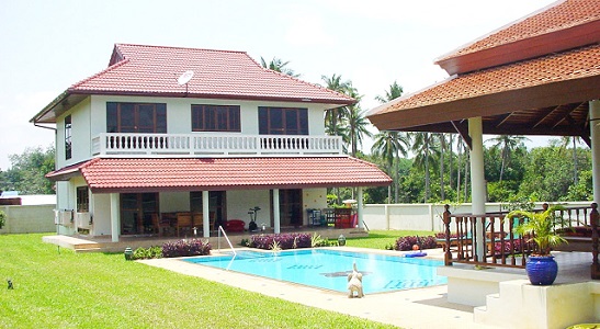 Large Swimming Pool